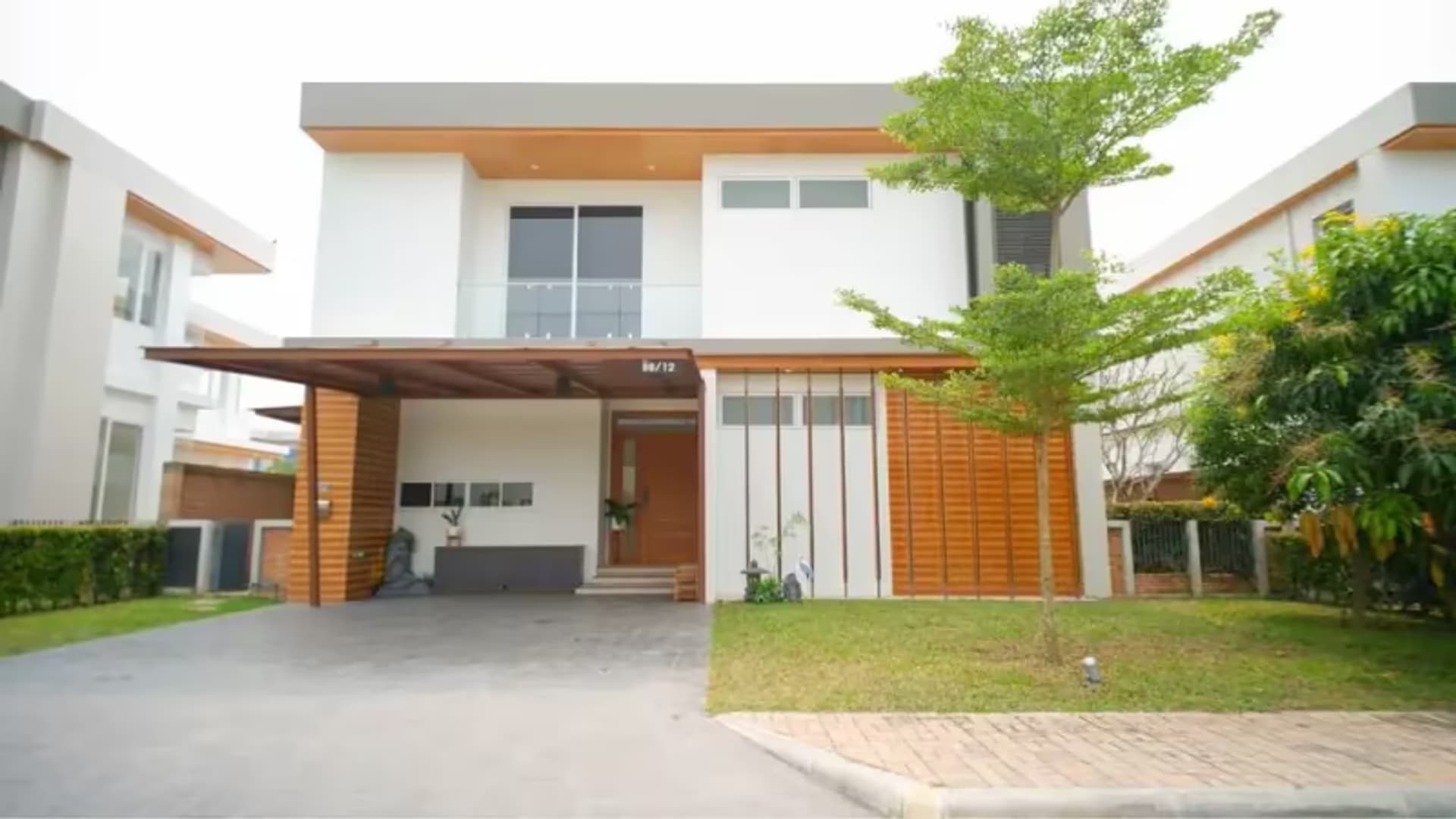 4 Bedroom House - Image 5