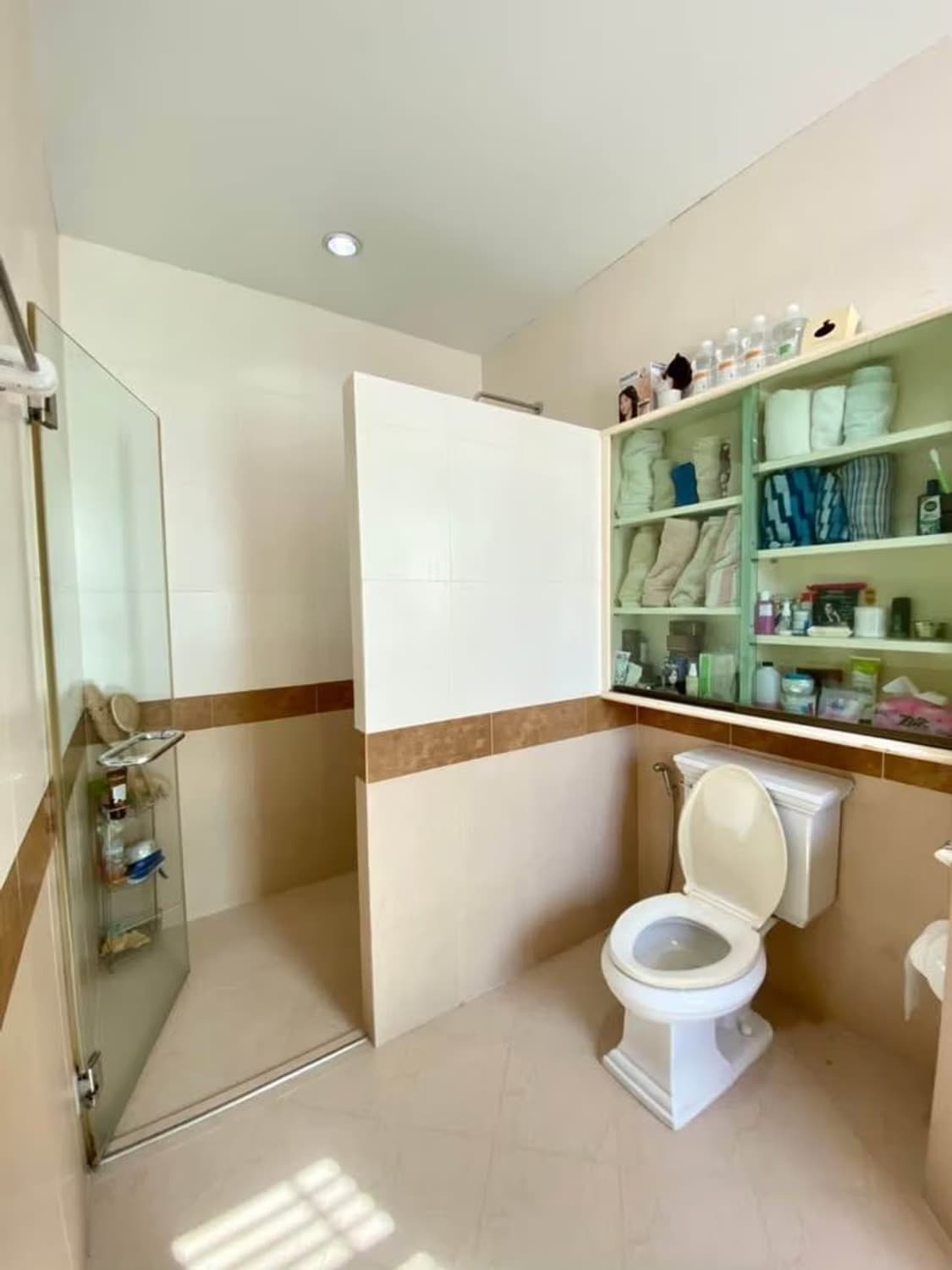 5 Bed House for Rent and Sale in Mueang Chiang Mai - Image 10