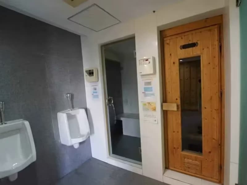 1 Bedroom Condo
