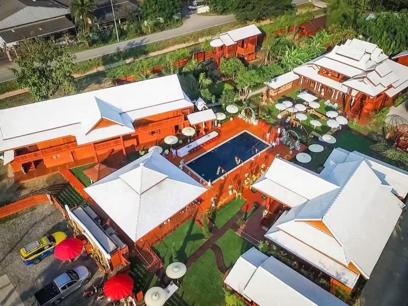 Lanna Resort with Swimming Pool