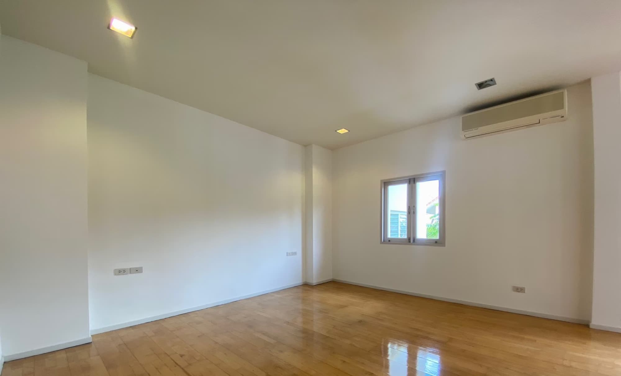 3 Bedroom House - Image 9