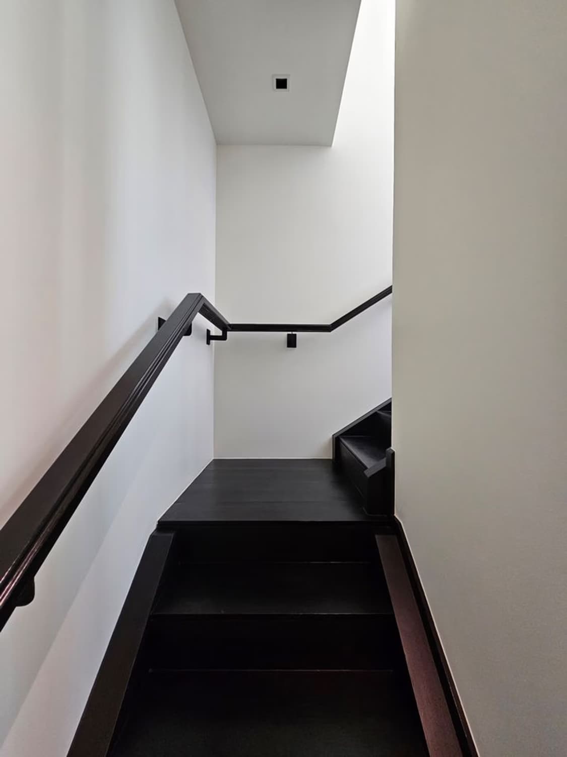 Condo for Rent at 28 Chidlom by SC Asset - Image 5
