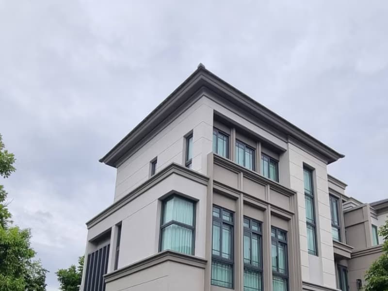 4 Bed House for Rent in Prawet
