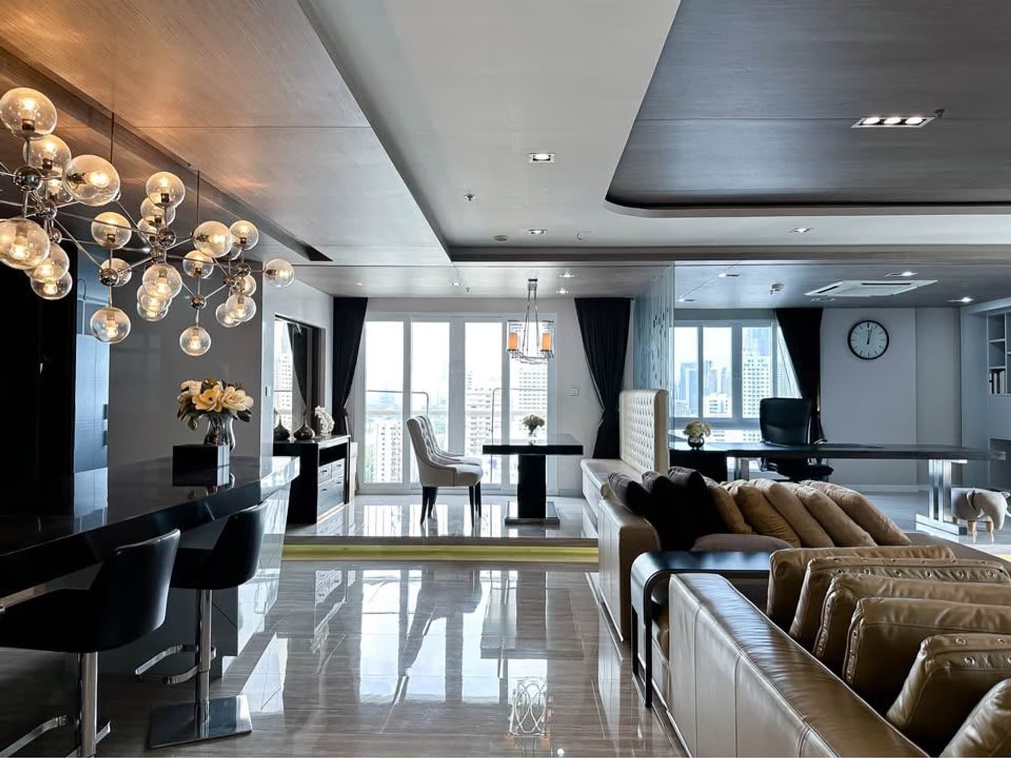 3 Bed Condo for Rent in Khlong Toei - Image 15