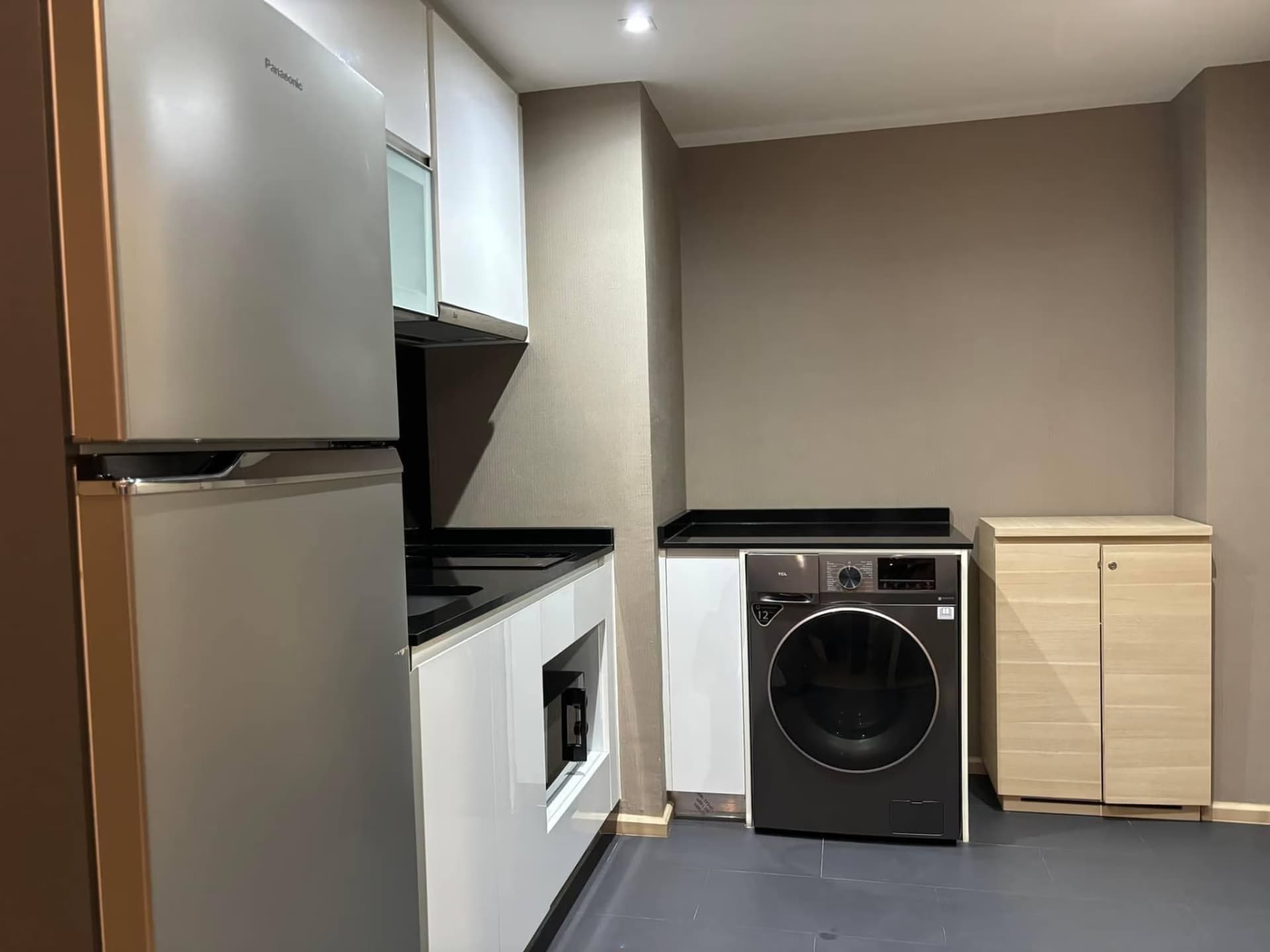 1 ห้องนอน คอนโด สำหรับ จำหน่าย ใน Bang Rak - Image 2
