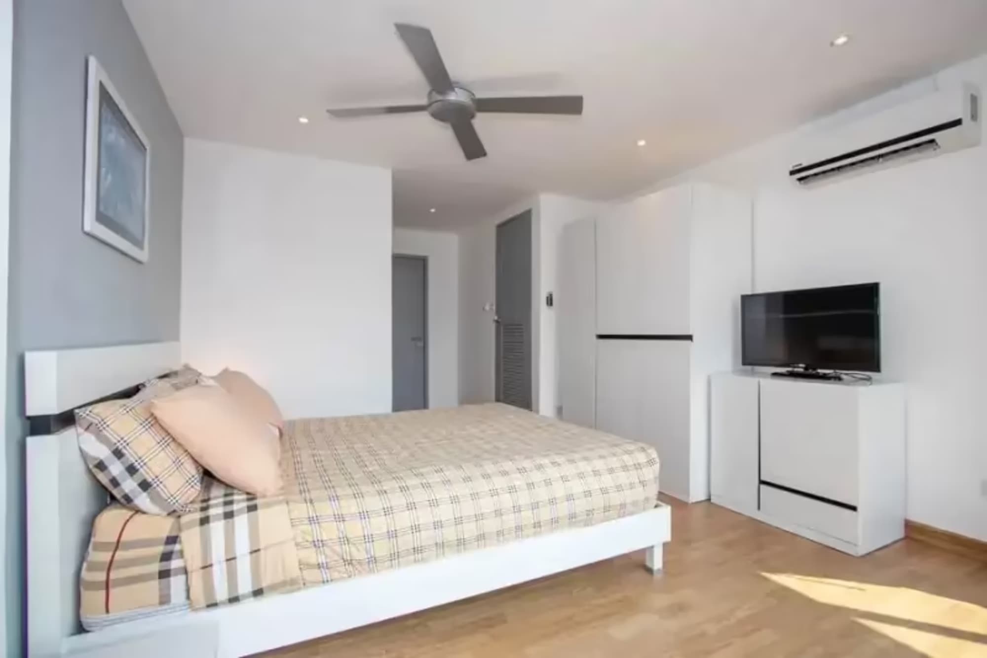 3 Bedroom Condo - Image 4