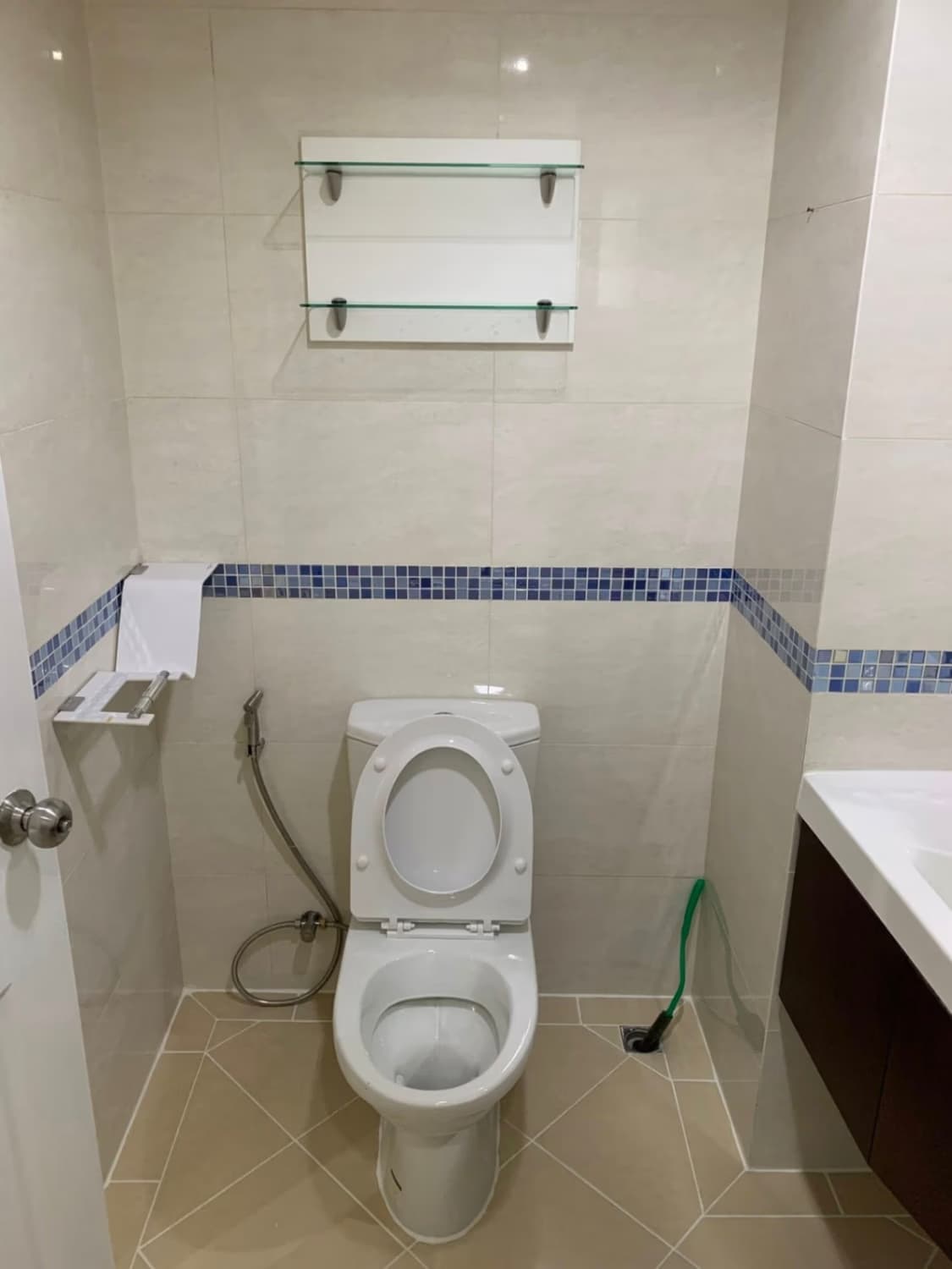 1 Bed Condo for Sale in Huai Khwang - Image 4
