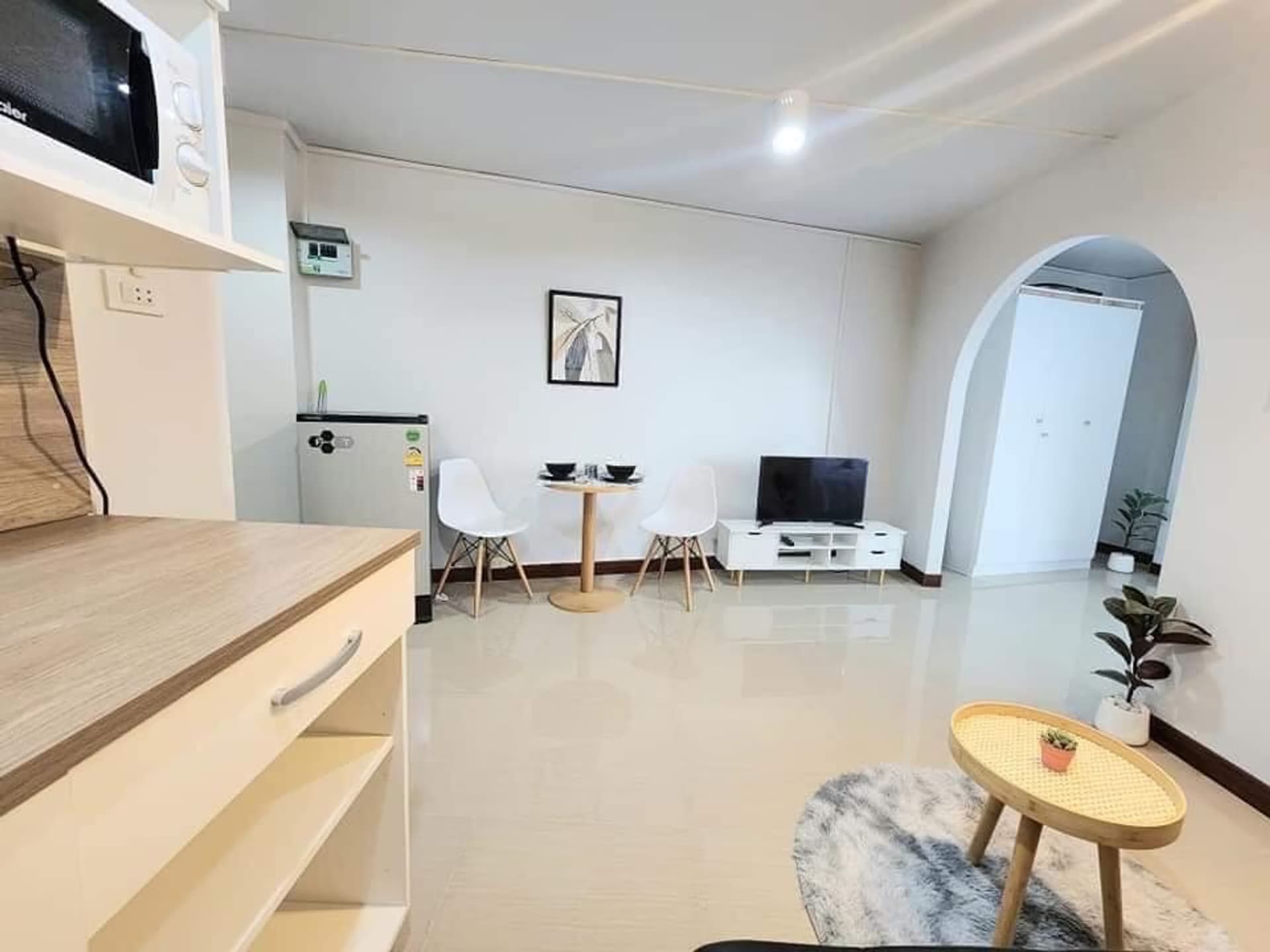 Condo for Sale, Sale w/Tenant at Lanna Condo - Image 6