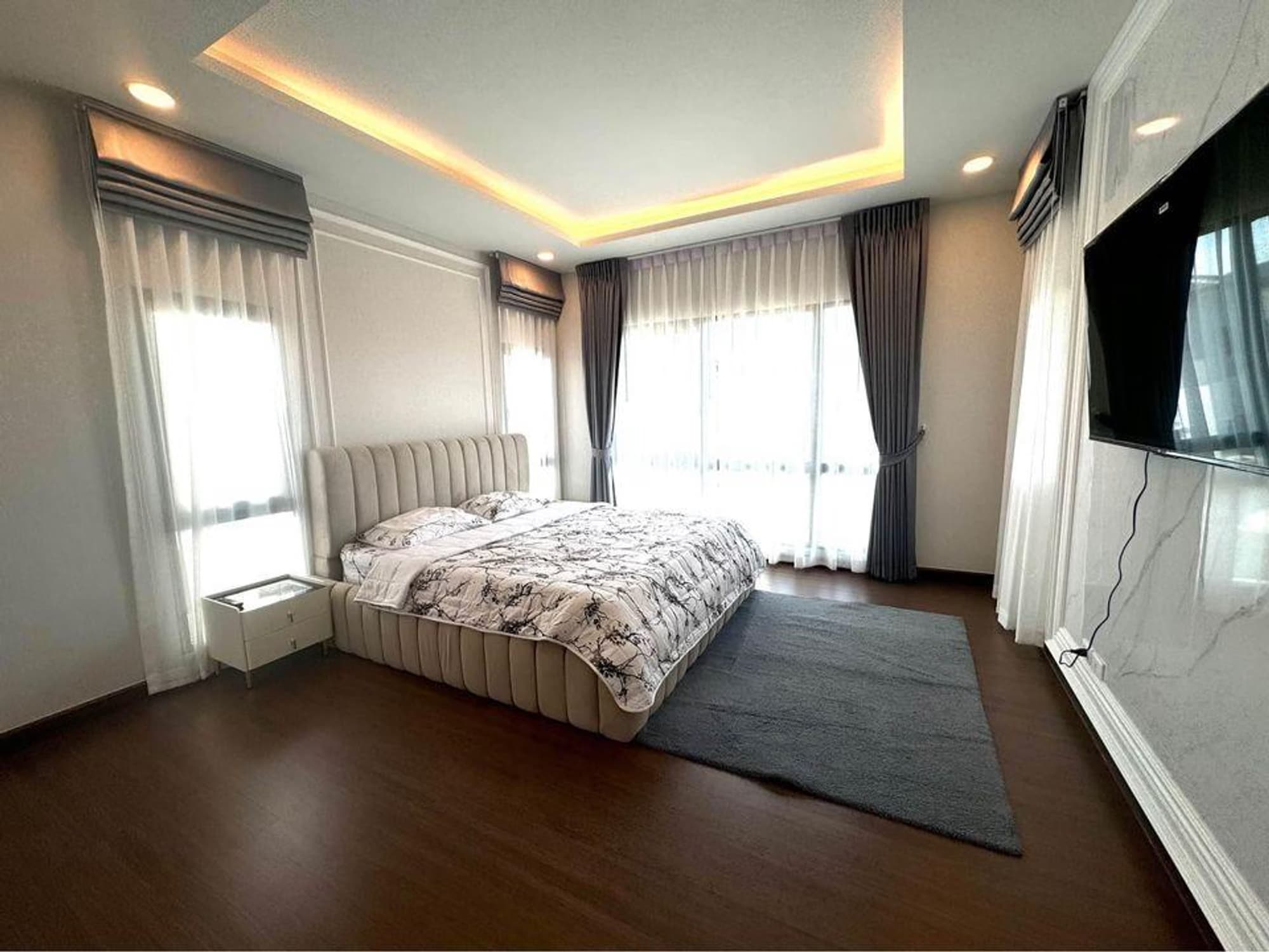 7 Bed House for Rent in Bang Phli - Image 6