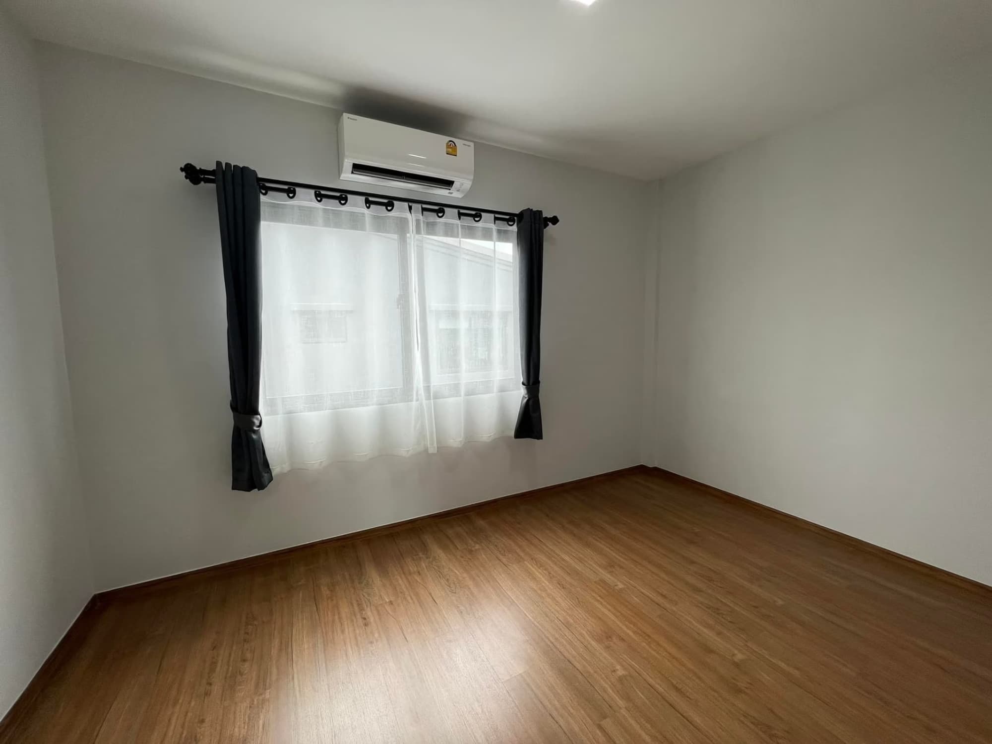 3 Bedroom House - Image 6