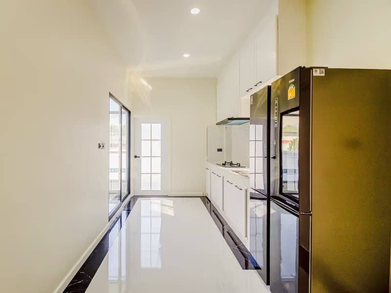 4 Bed House for Rent in Mueang Chiang Mai District