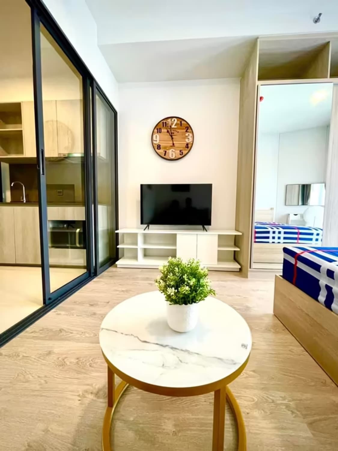 1 Bedroom condo for Rent! - Image 9