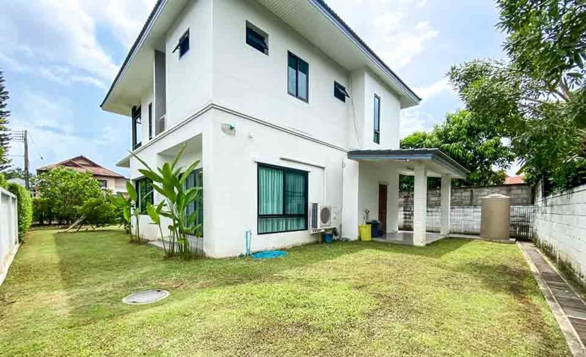 3 Bedroom House - Image 5