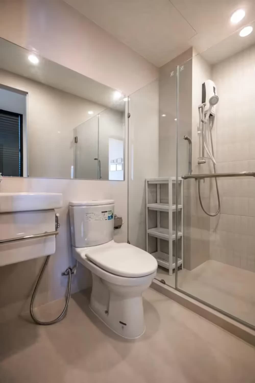 1 Bedroom Condo - Image 3