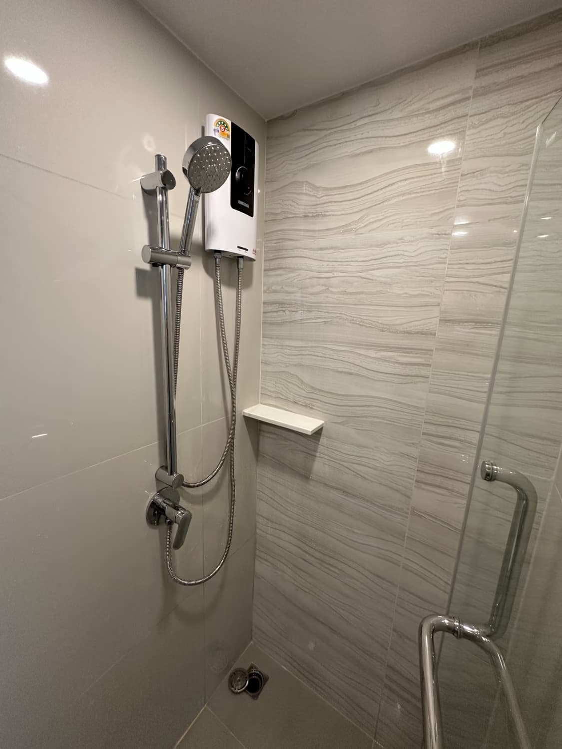 1 ห้องนอน Condo สำหรับ ขาย ใน คลองเตย - Image 7