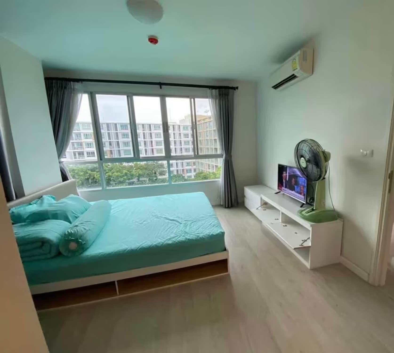  Condo for Rent at DCondo Sign - Image 4