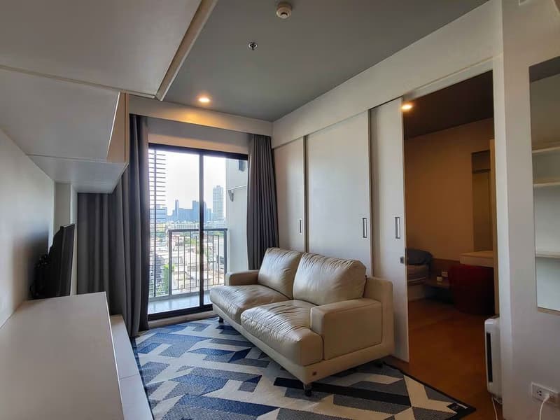 1 Bedroom Condo