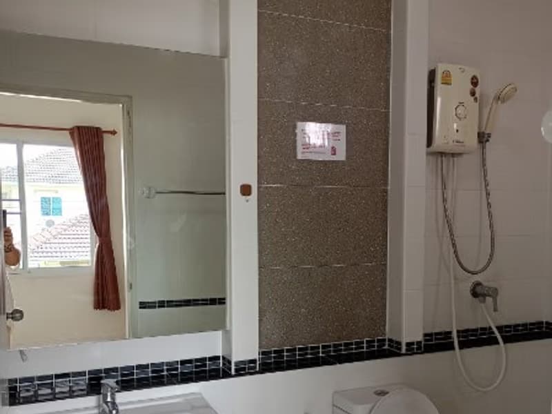 3 Bed House for Rent in Saraphi