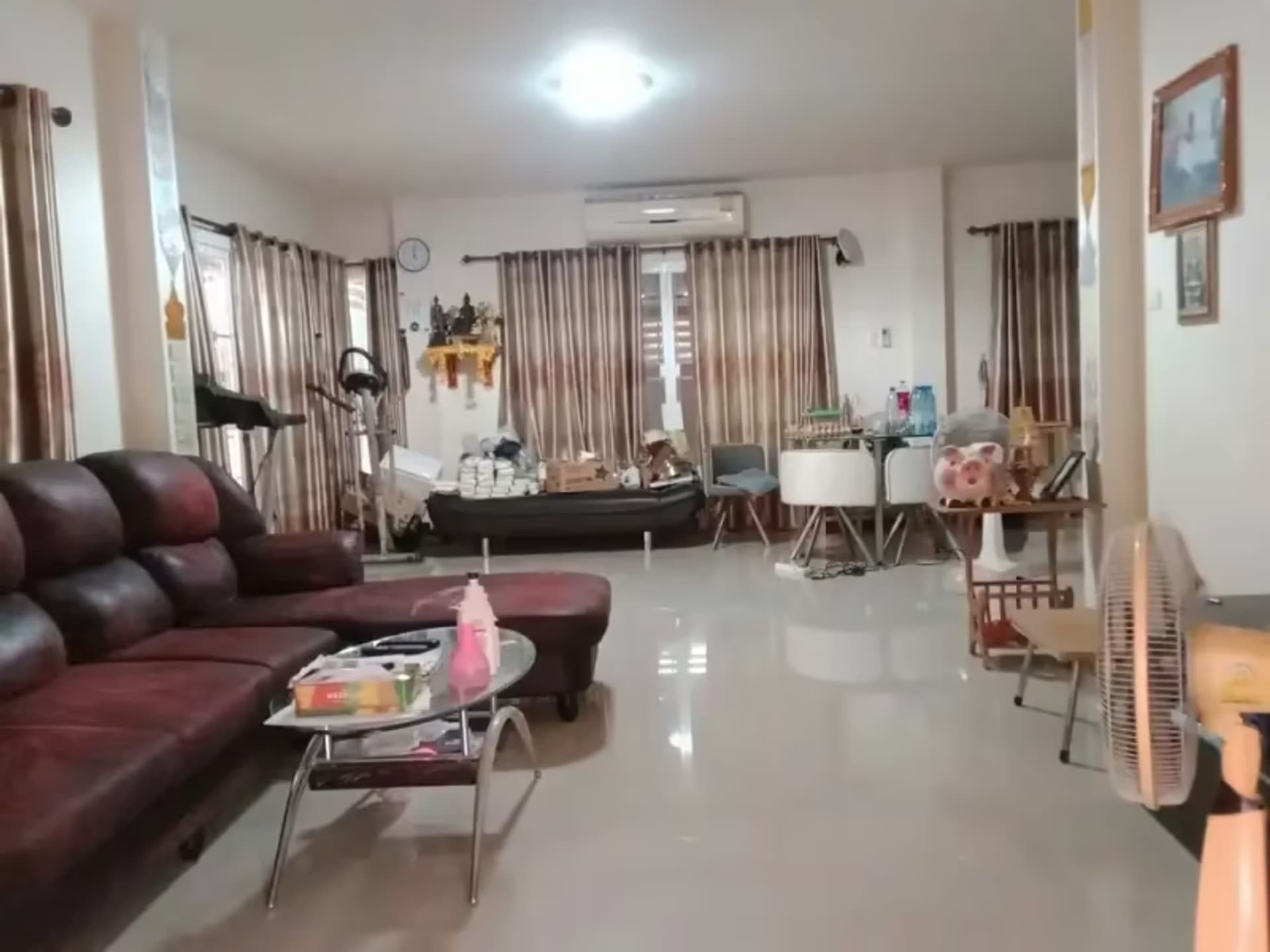 4 Bedroom House - Image 7