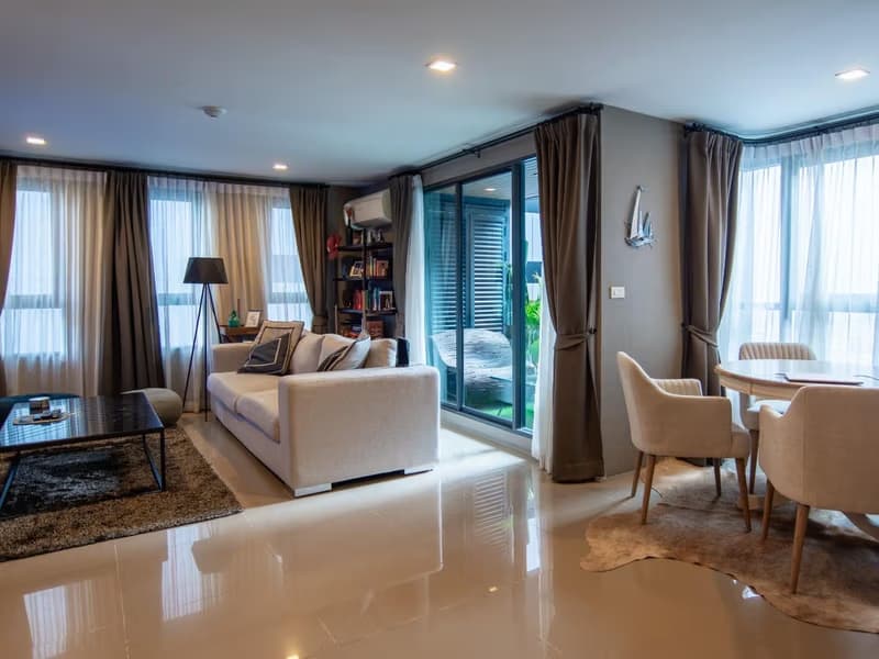 2 Bed Condo for Rent  Near Asok BTS