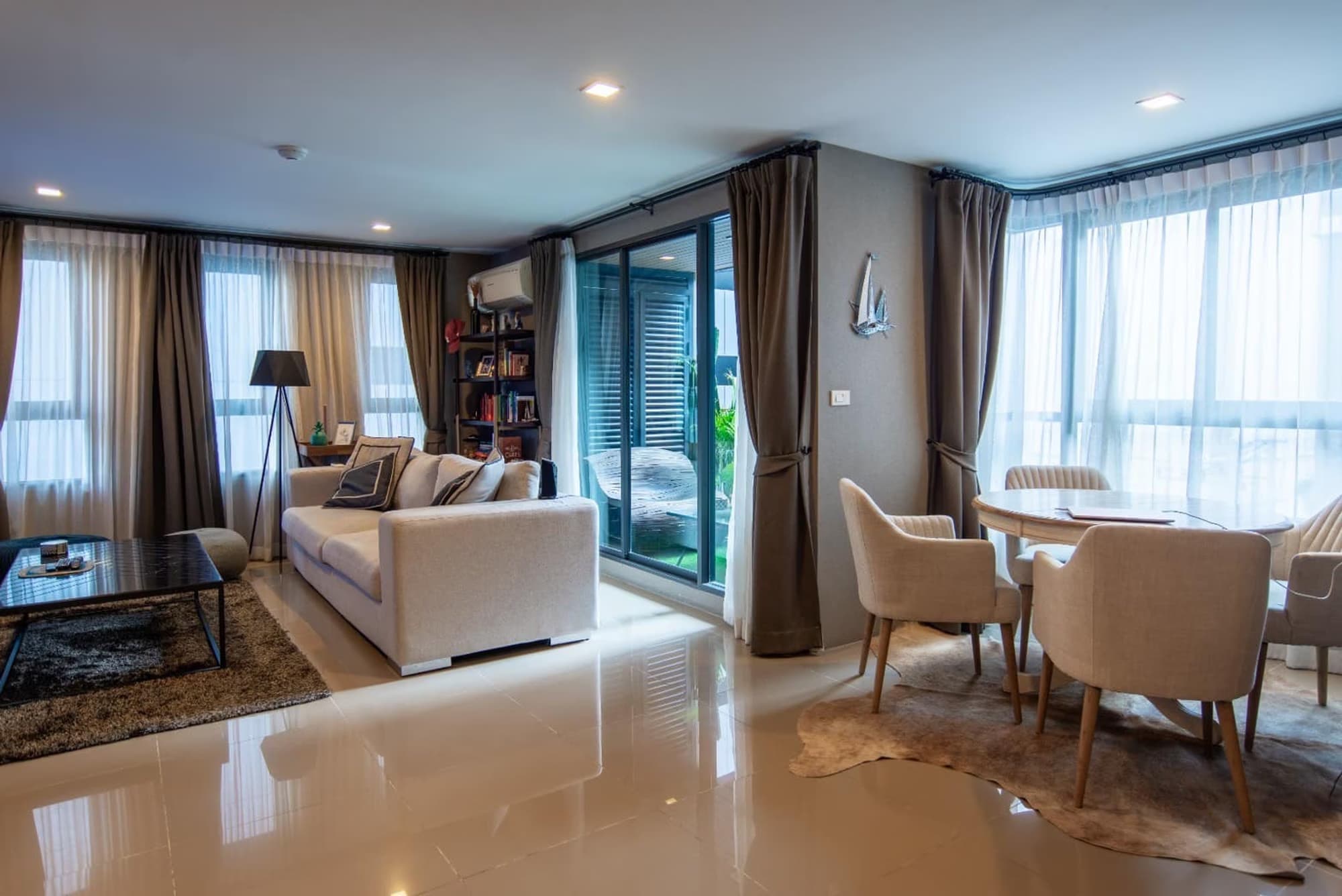 2 Bed Condo for Rent  Near Asok BTS - Image 7