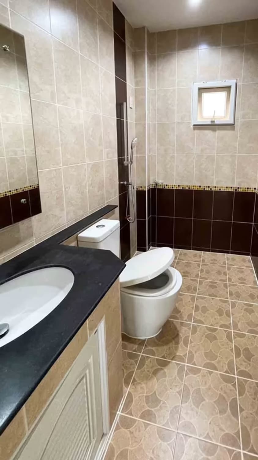3 Bedroom House - Image 12