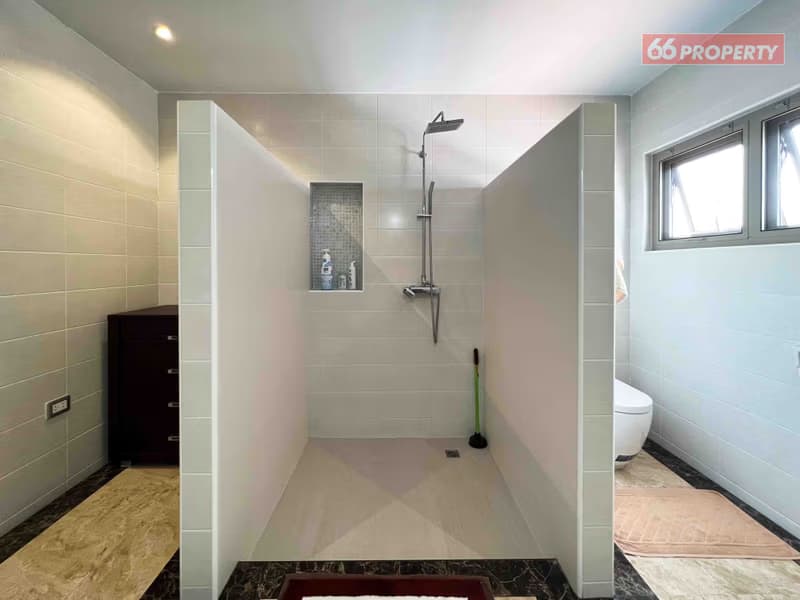 4 Bed House for Sale in Mueang Chiang Mai