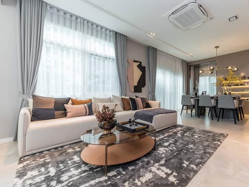 4 Bed House for Rent in Prawet
