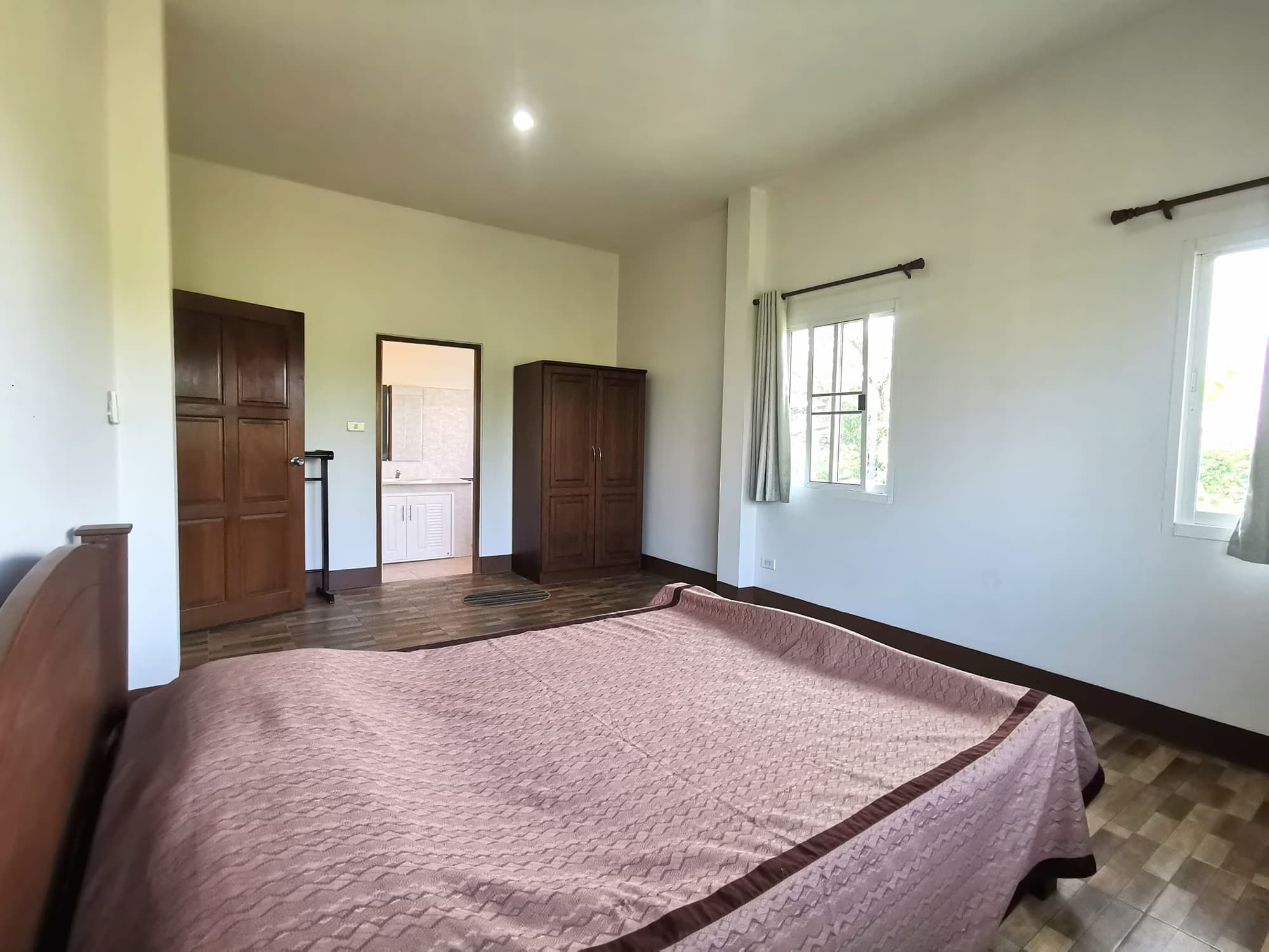 2 Bed House for Rent in Mueang Chiang Mai - Image 5