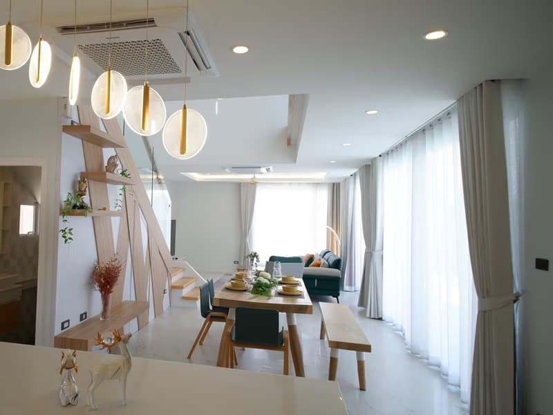 4 Bed House for Rent in San Kamphaeng