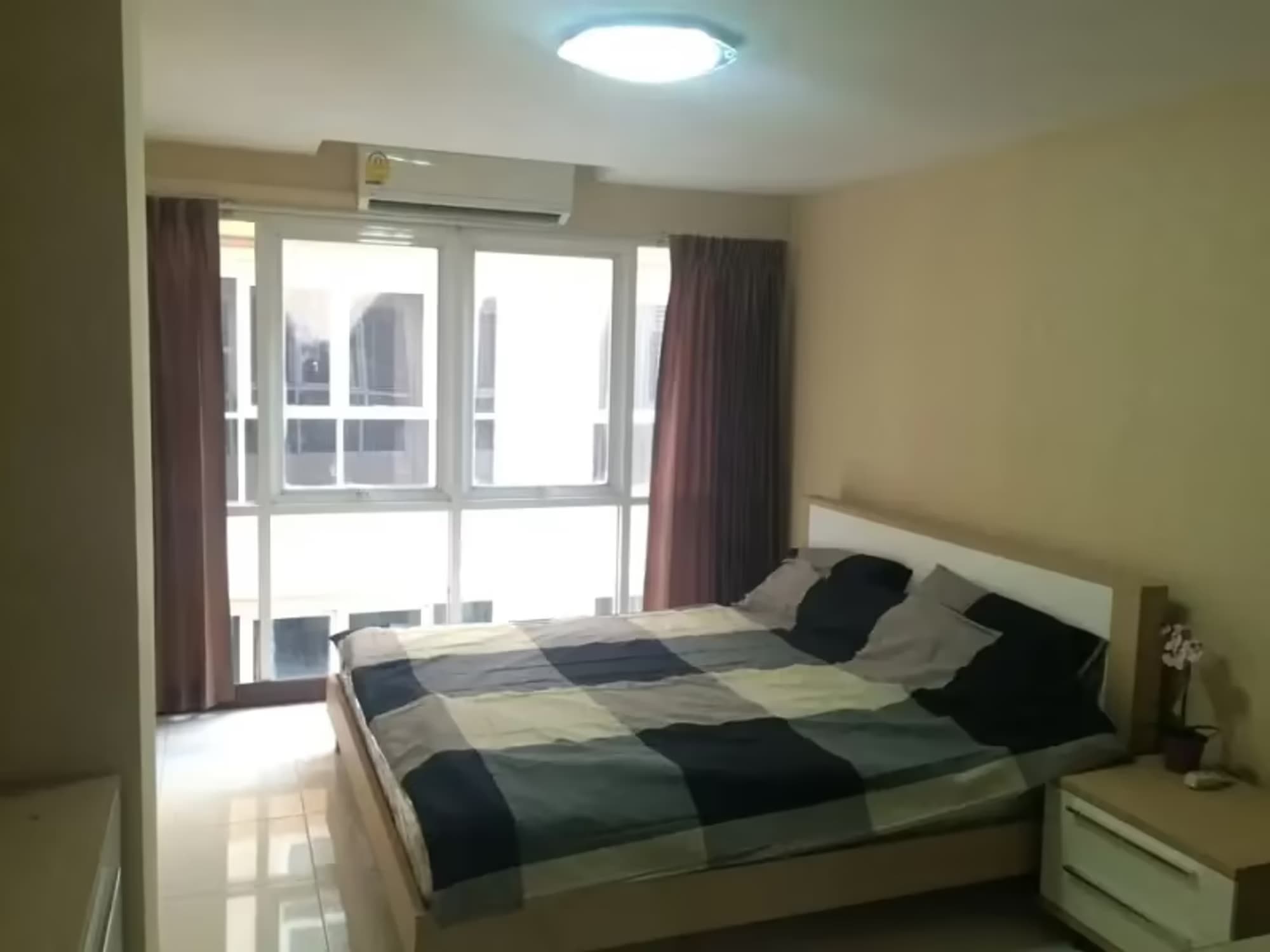 1 Bedroom Condo - Image 6