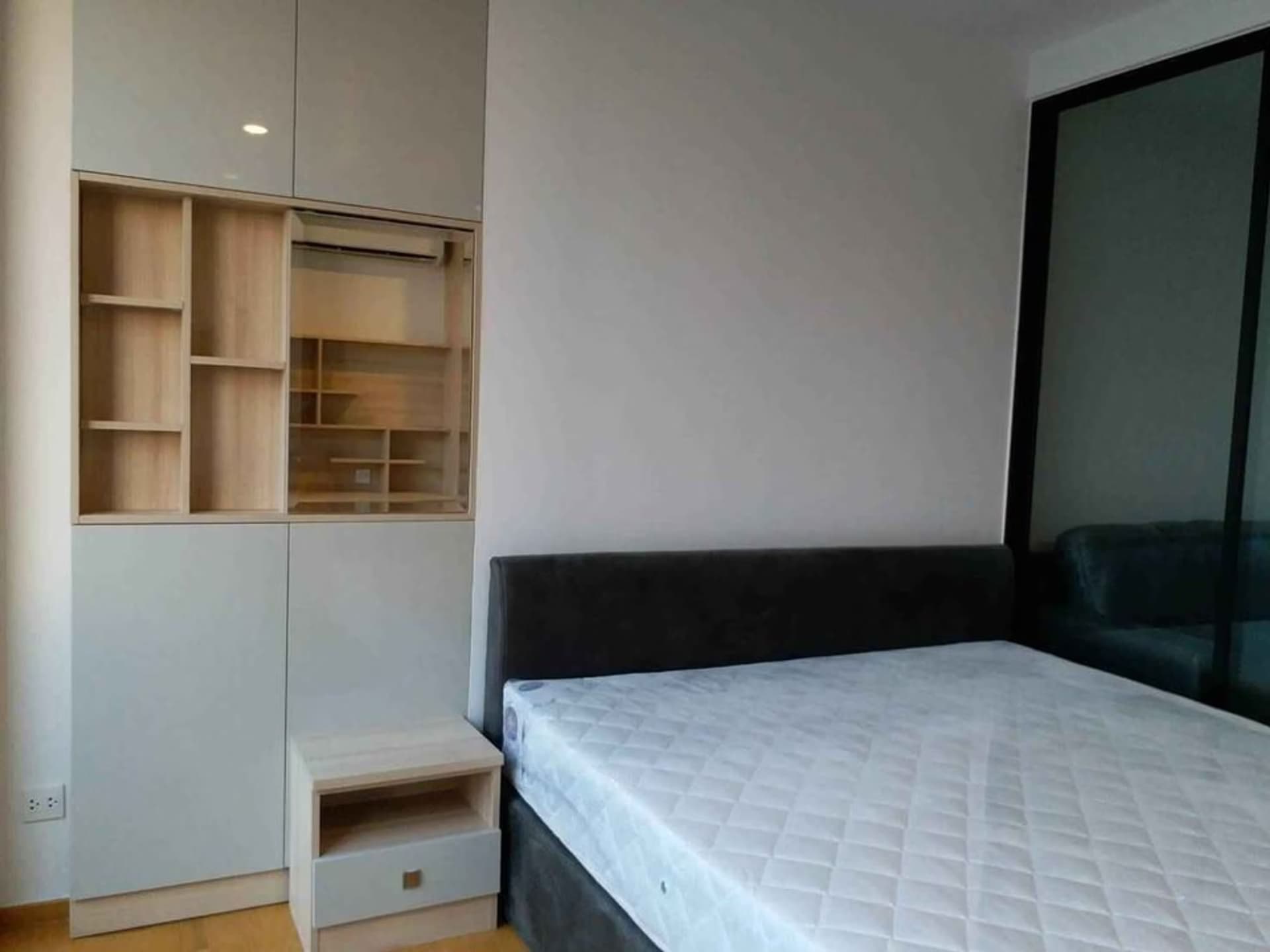  - Image 7