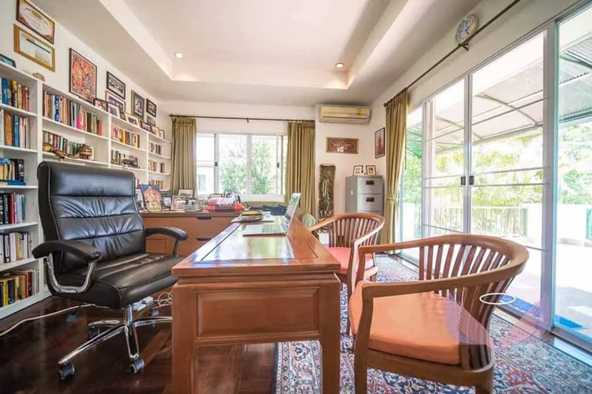5 Bedroom House - Image 22