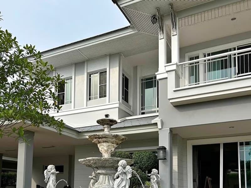 5 Bed House for Sale in Mueang Samut Prakan