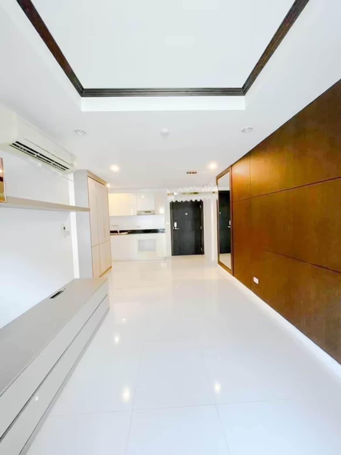 1 Bedroom Condo - Image 3
