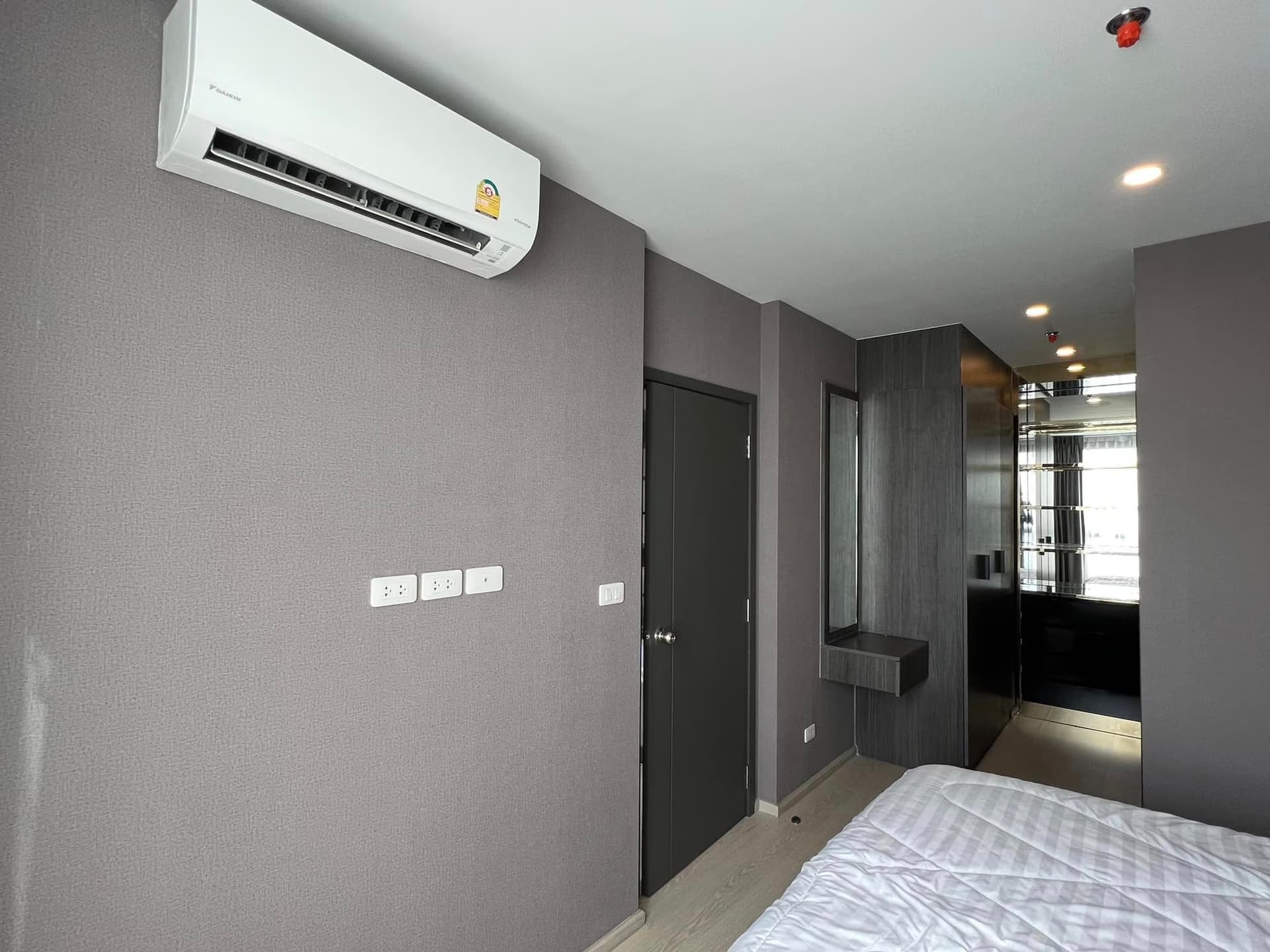 Condo for Sale, Sale w/Tenant at ELIO DEL NEST - Image 8