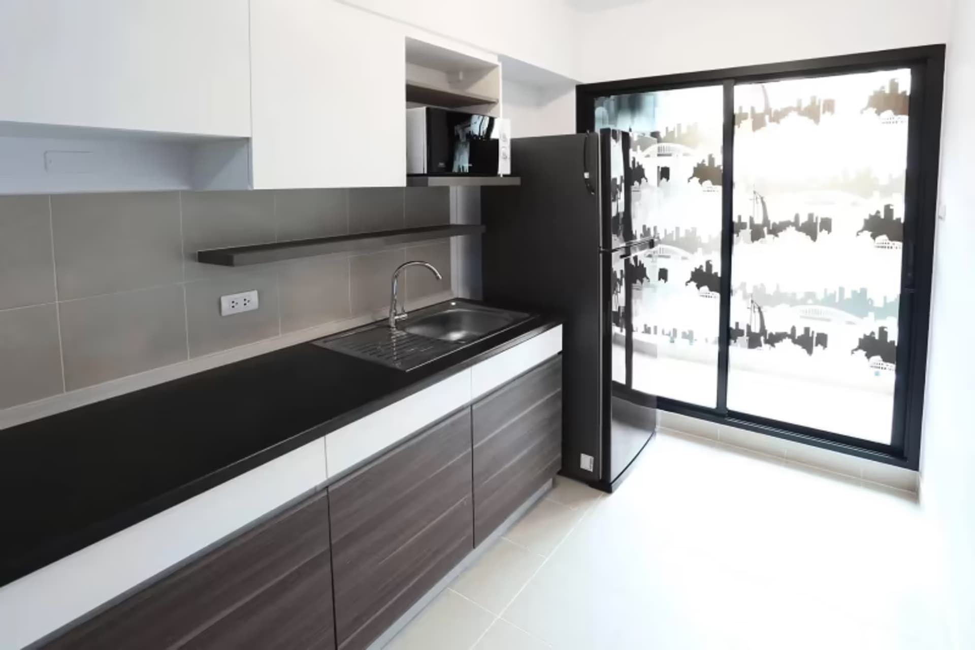 1 Bedroom Condo - Image 6