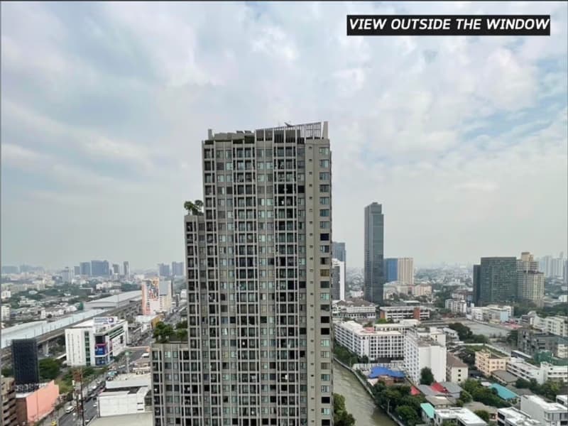 Condo for Rent at The Base Petchaburi-Thonglor
