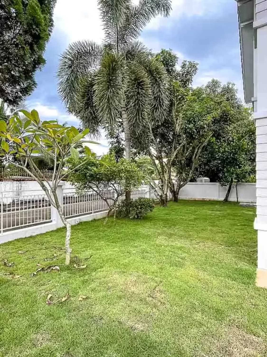 3 Bedroom House - Image 8