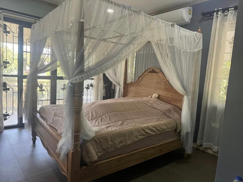 4 Bed House for Rent in Saraphi