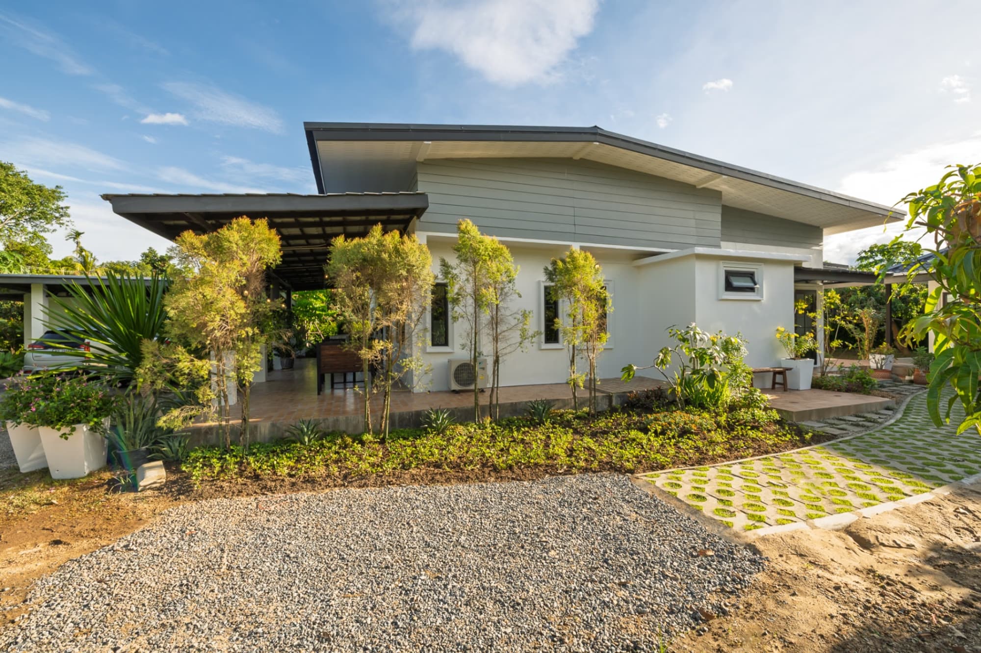 5 Bed House for Sale in Saraphi District - Image 37