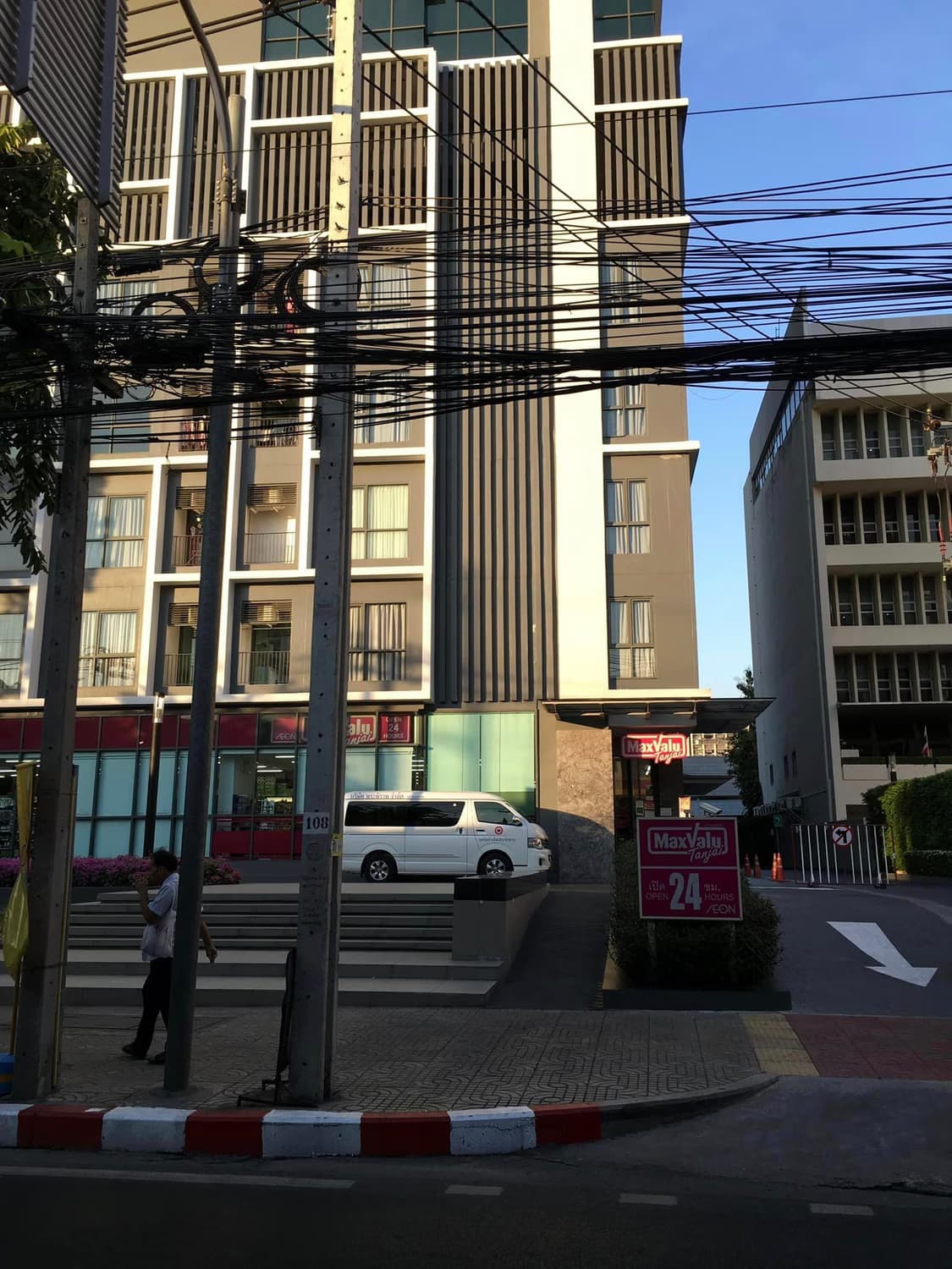  - Image 12