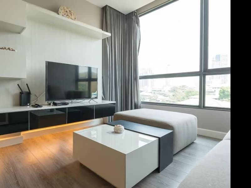 1 Bedroom Condo for Rent at The Room Sukhumvit 40
