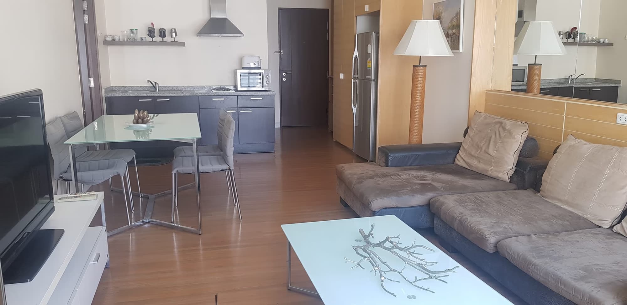1 ห้องนอน Condo สำหรับ จำหน่าย ใกล้ Nana BTS - Image 3