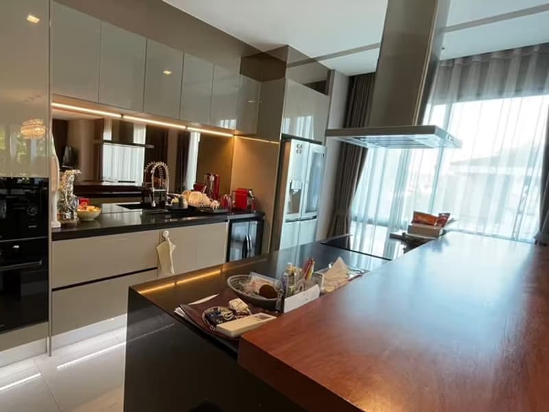 Condo for Sale in Watthana.