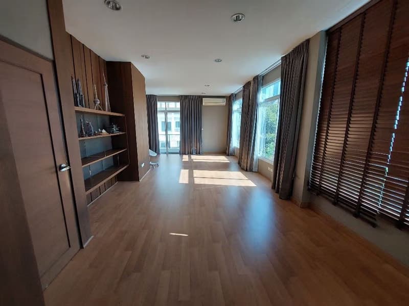 3 Bed Townhouse for Sale in Bang Kho Laem