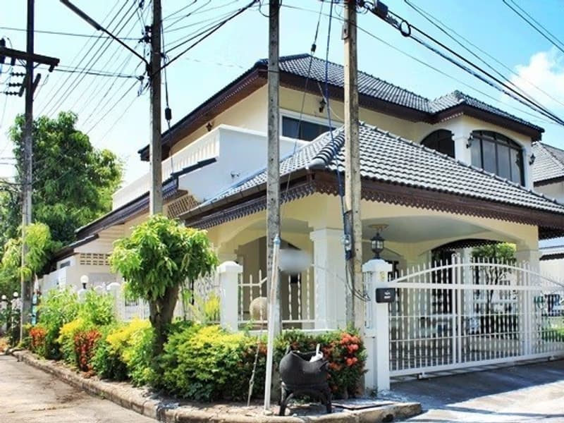 5 Bed House for Rent and Sale in Mueang Chiang Mai