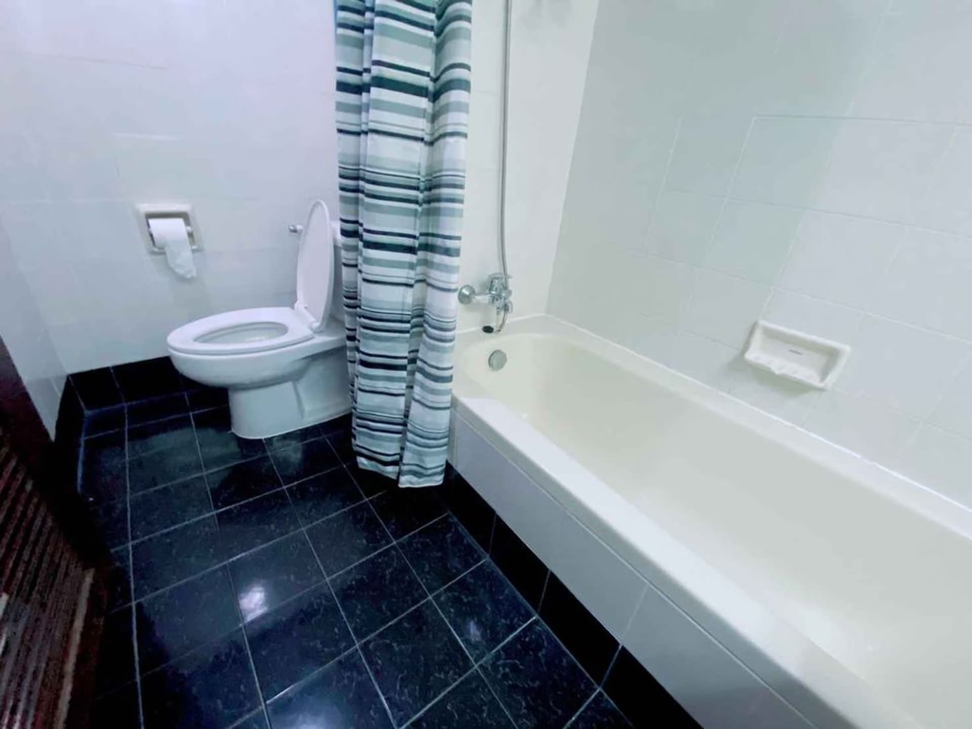 Condo for Rent at Supalai Place Condominium MAM (Sukhumvit 39 Phrom Phong) - Image 4