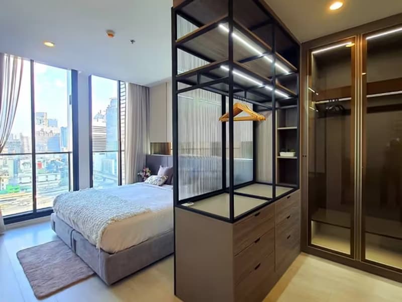 Noble Phloen Chit