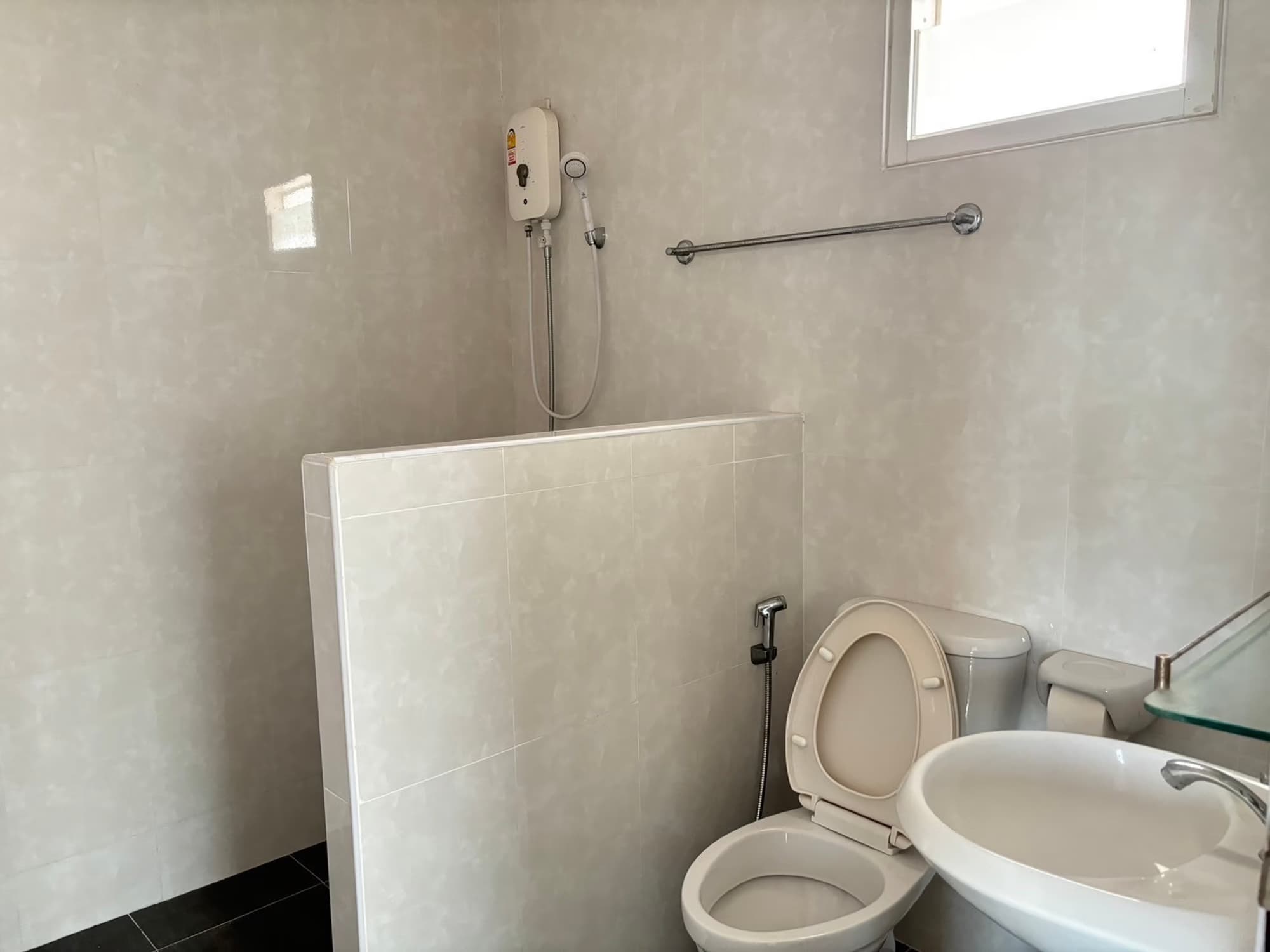 3 Bed House for Rent in San Sai District - Image 10